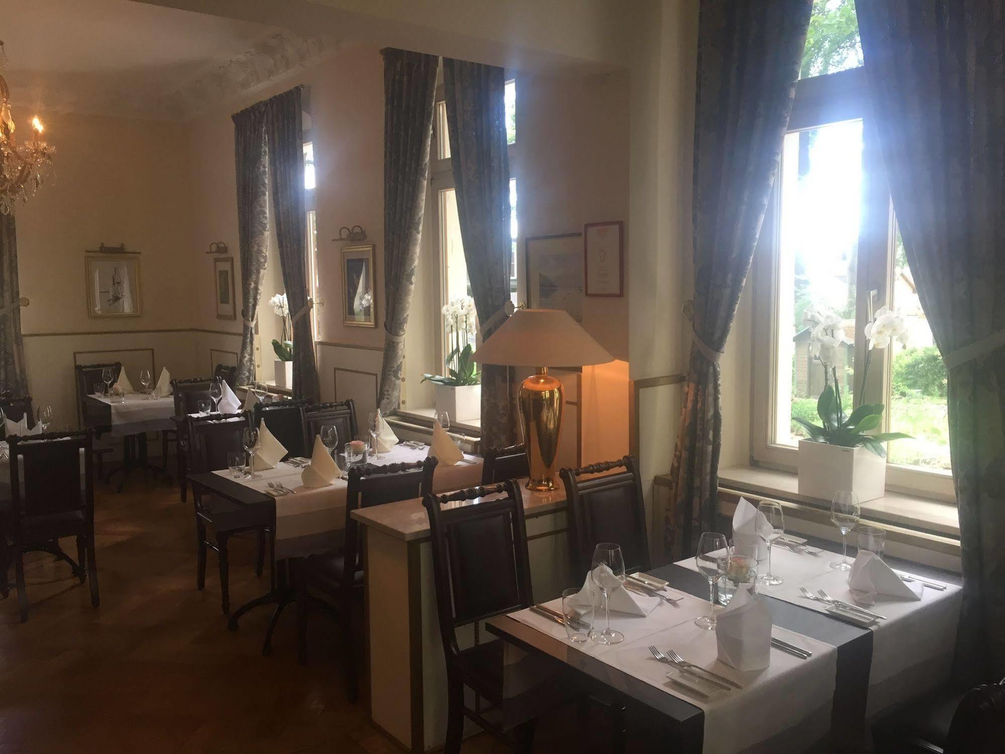 Hotel Villa Herzog ドレスデン エクステリア 写真